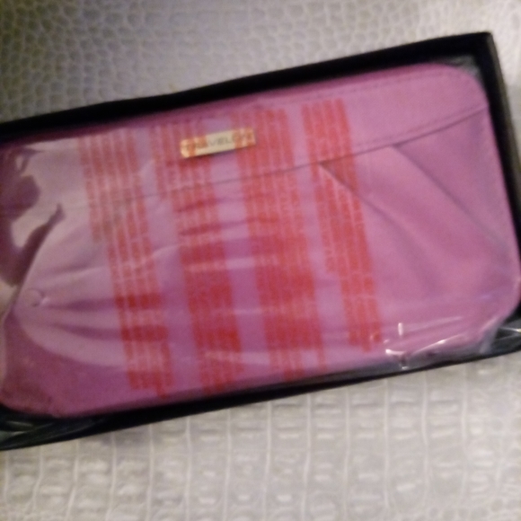 Wallet Identity Protection - Picture 6 of 6